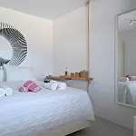 度假居 Nesaea Seafront House
