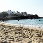 度假居 Nesaea Seafront House 帕拉斯波罗斯