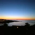 Nesaea Seafront House بيت للعطل Parasporos