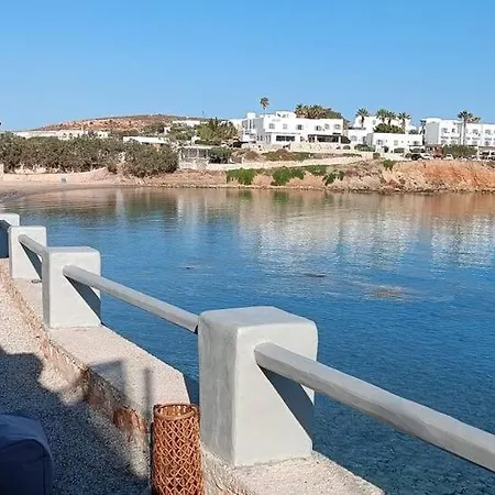 Semesterbostad Nesaea Seafront House *