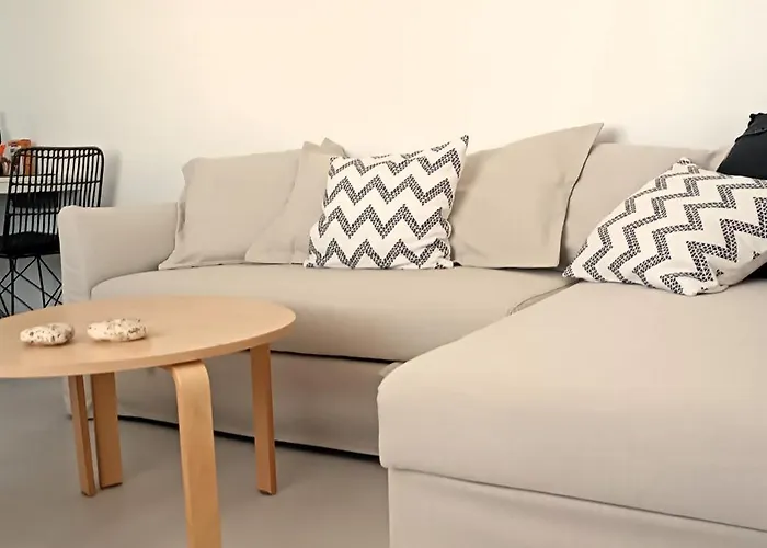 Nesaea Seafront House Parasporos