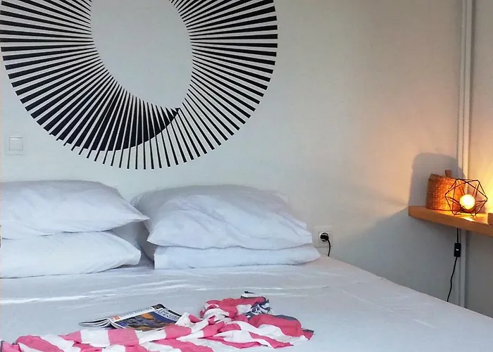 Nesaea Seafront House بيت للعطل