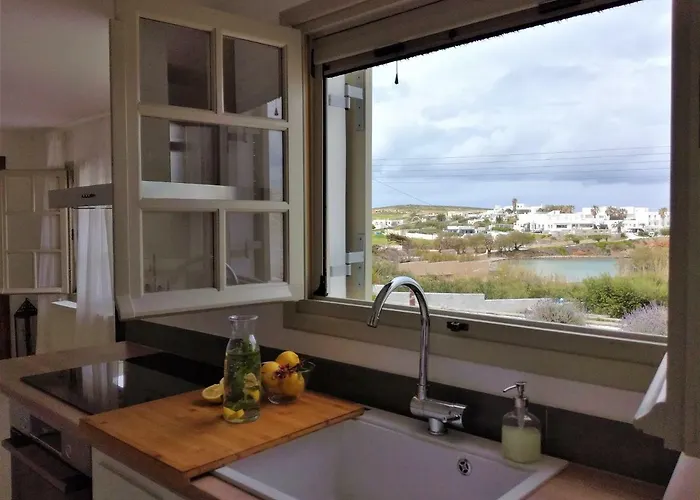 بيت للعطل Nesaea Seafront House *